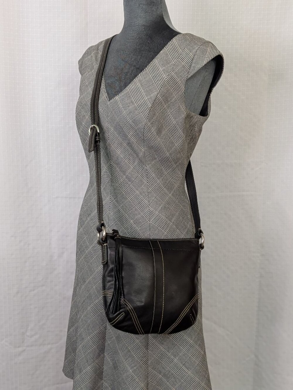 Vintage Coach Soho Black Leather Mini Crossbody Bag Contrast Stitch Tassel